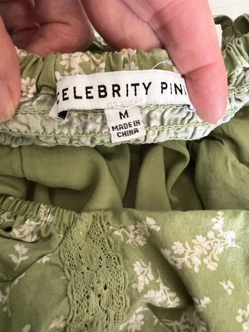 CELEBRITY PINK Boho Cottagecore Babydoll Abercrombie Size M Floral Crochet - Picture 4 of 5